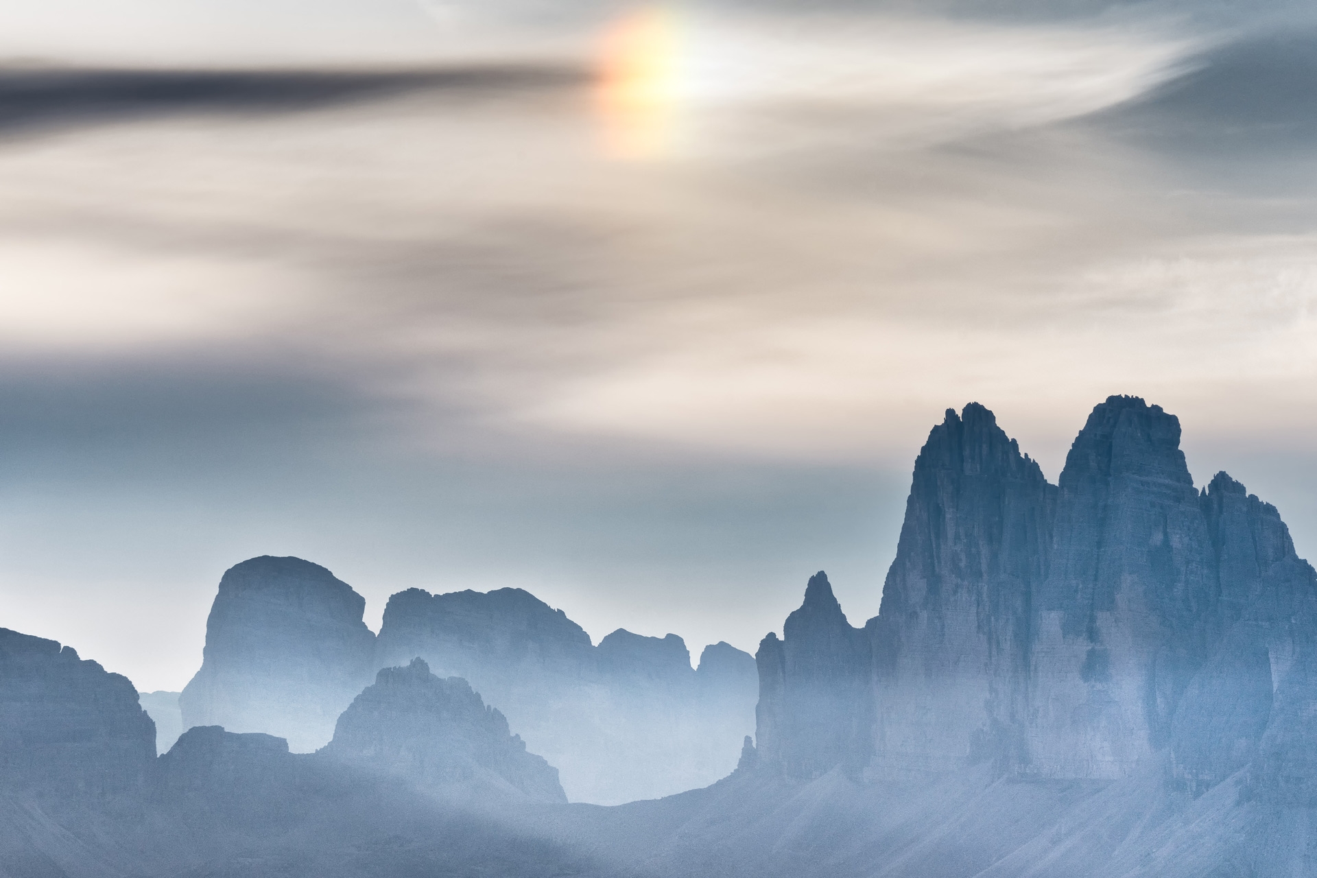 <img src=“portfolio/suedtirol/drei-zinnen-dolomiten.jpg“ title=“Drei Zinnen Dolomiten“ alt=“Drei Zinnen Dolomiten“/>